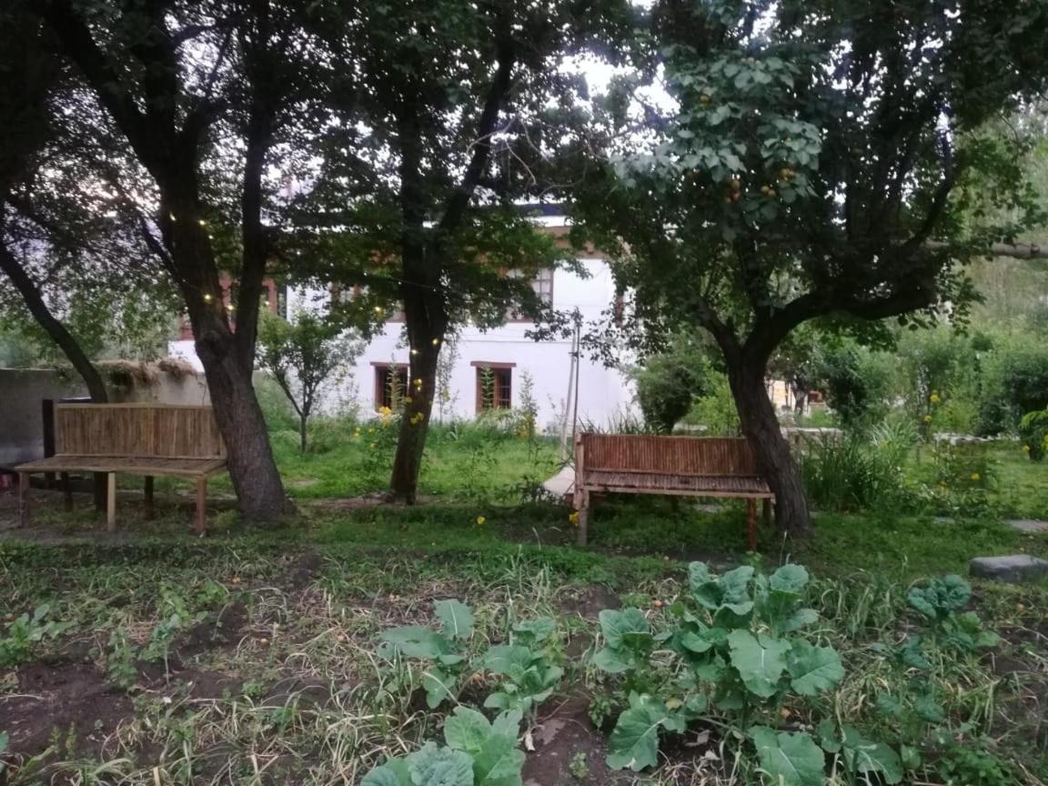 Sernang Homestay Hundar Buitenkant foto