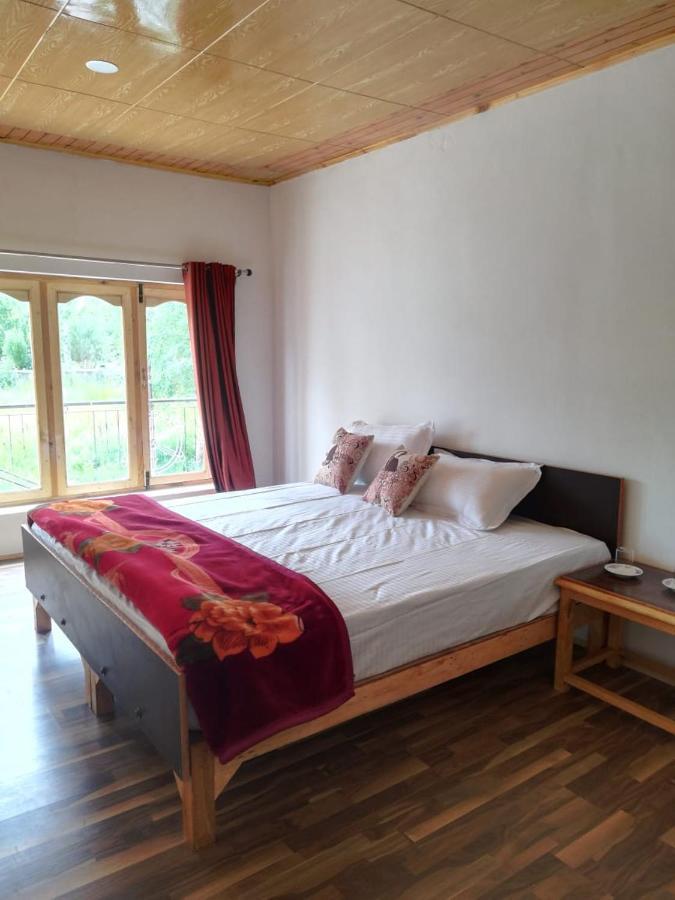 Sernang Homestay Hundar Buitenkant foto