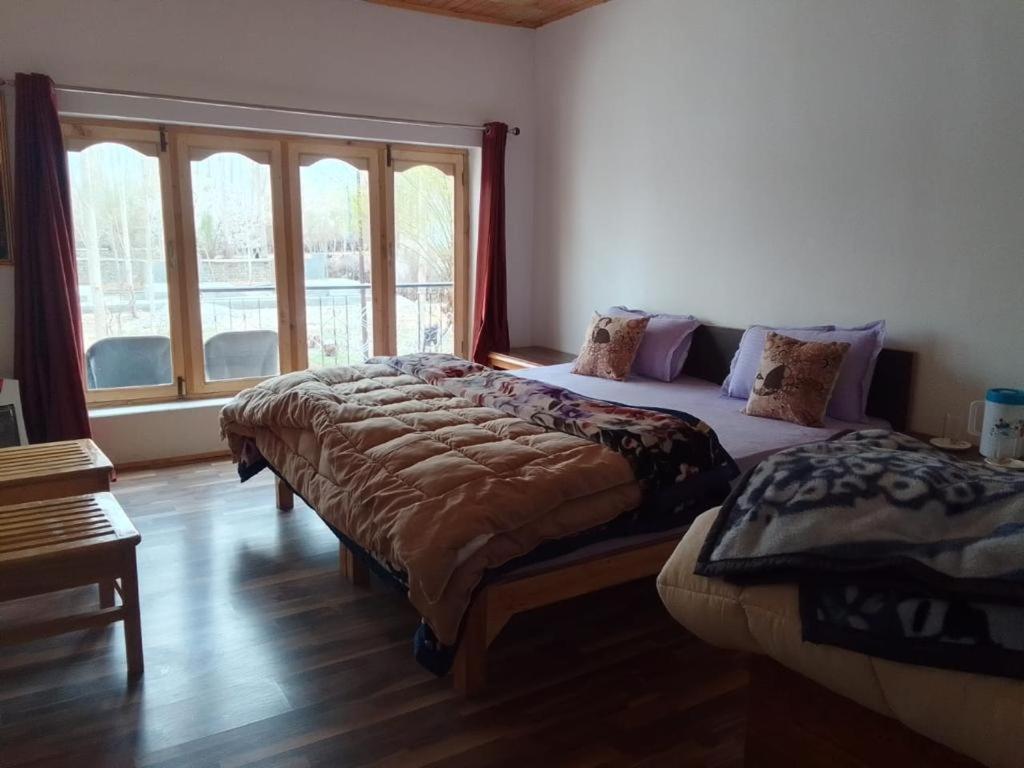 Sernang Homestay Hundar Buitenkant foto