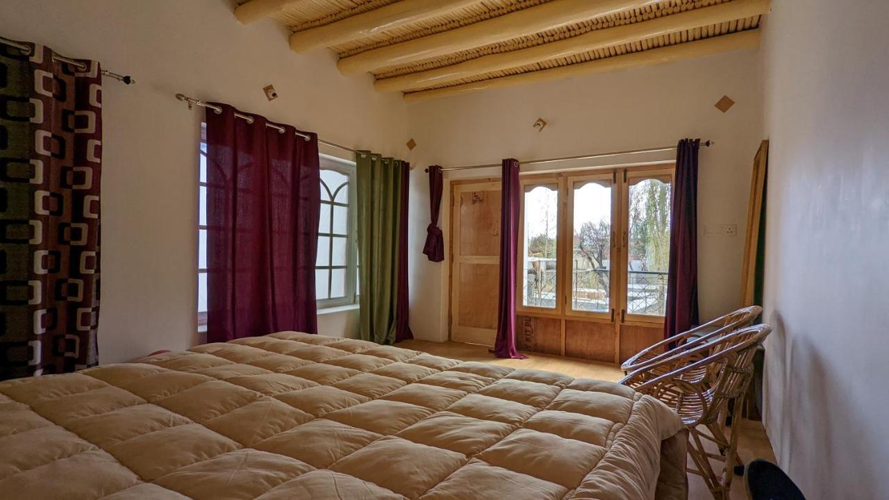 Sernang Homestay Hundar Buitenkant foto