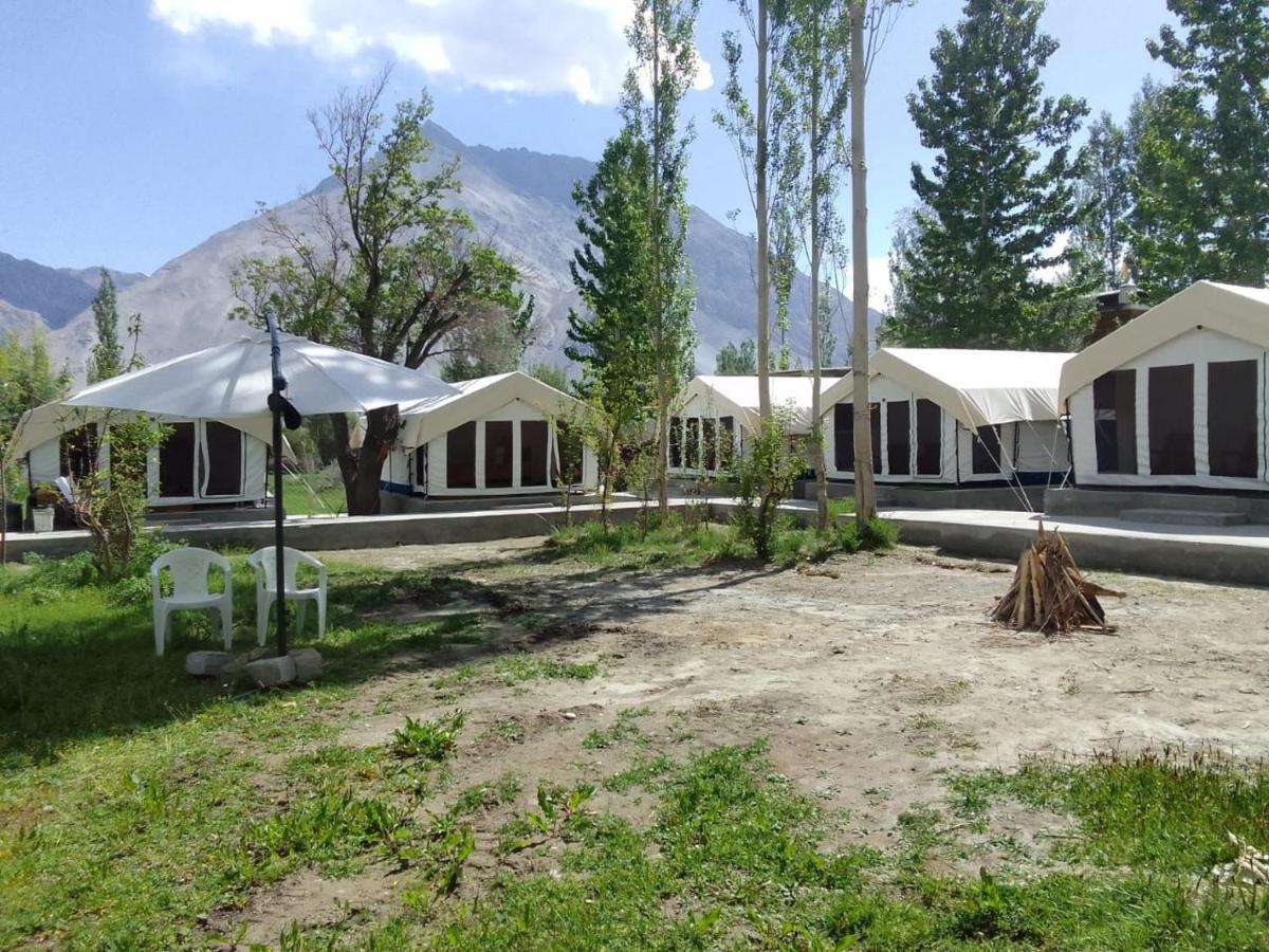Sernang Homestay Hundar Buitenkant foto